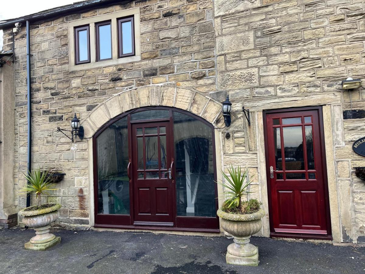 The Farm House Modern Spacious 2 Bedroom Home At Tong Road Leeds Perfect For Contractors Free Secure Parking Pudsey Eksteriør bilde