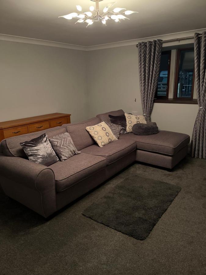 The Farm House Modern Spacious 2 Bedroom Home At Tong Road Leeds Perfect For Contractors Free Secure Parking Pudsey Eksteriør bilde